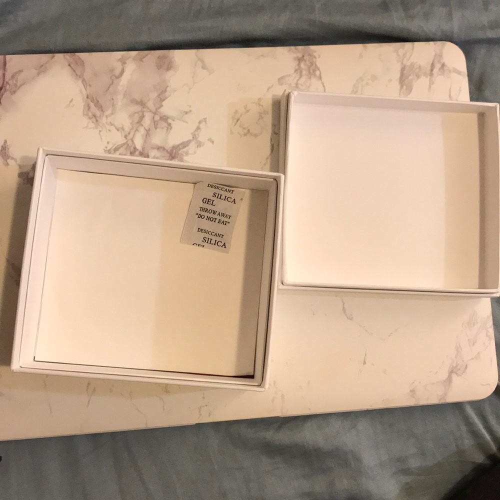 100% Authentic Vintage Celine Trifold Grained Wallet - Picture 12 of 14